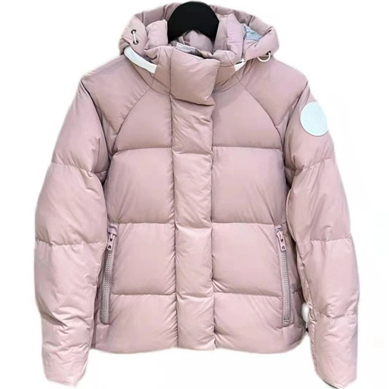 Women&prime;s Duck Down Jacket 2022 New Design Goose Down Coat with Reflective Stripe on Hood